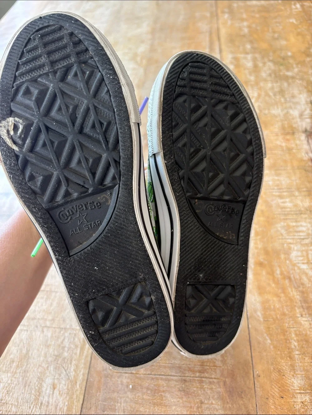 Converse Kids High-Top Sneakers in Green with Alien Print size 1